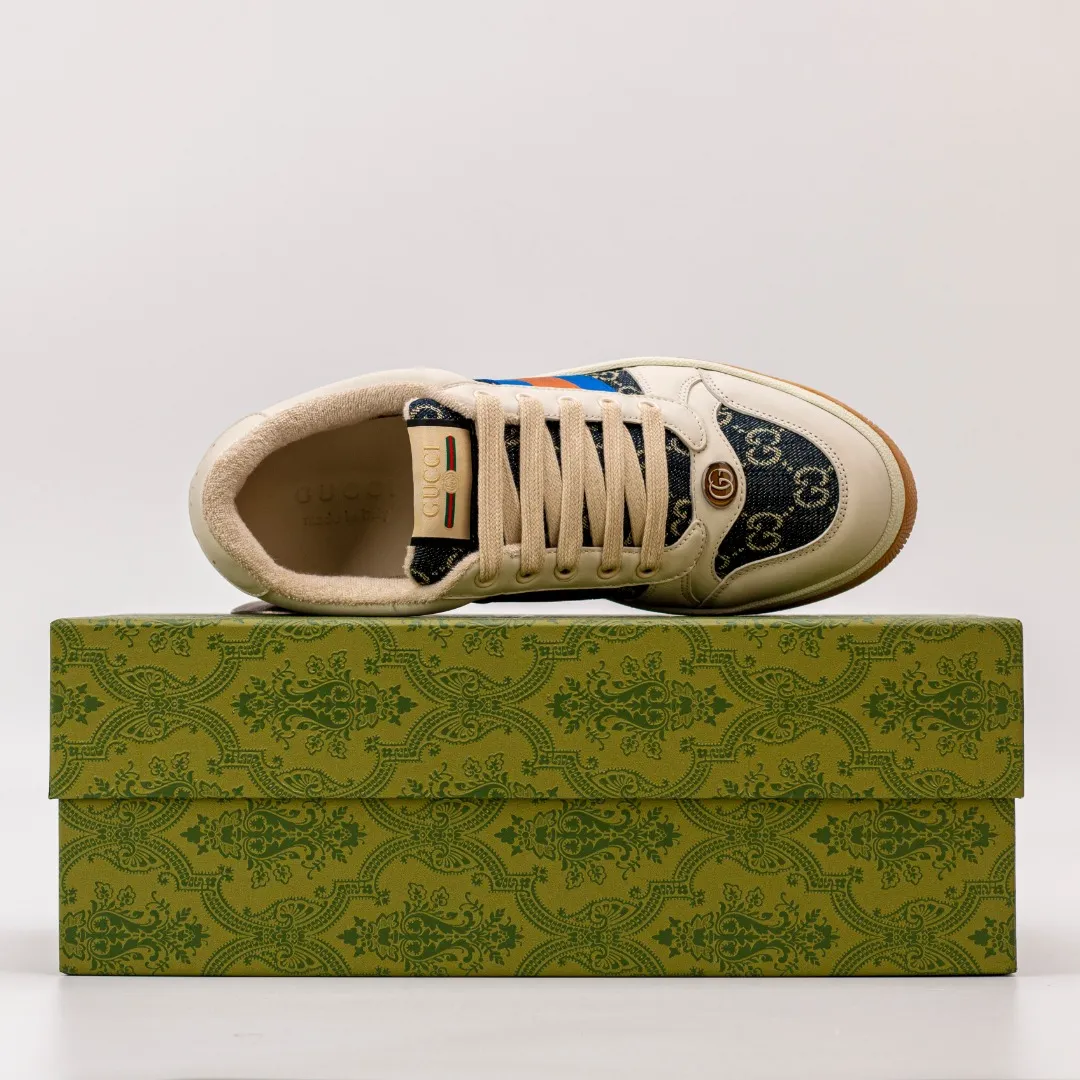 Factory price 580 [Higher version] GUCCI casual sports distressed small dirty shoes, polished cowhide fabric, hand-made distressed effect!  Original terry cloth, delicate, soft, comfortable and breathable. Privately molded steel-stamped two-color original TPU outsole (lower layer is wider, upper layer is narrower) to differentiate the wrong version of the outsole in the market. Fabric, material, outsole, detail comparison SIZE: 34-41, 38-45 regular size (women's 34, 41, men's 38, 45 customized, non-returnable and non-exchangeable) (women's colors and men's models need to be customized)